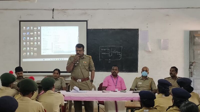 പ്രമാണം:Traffic 22.jpg