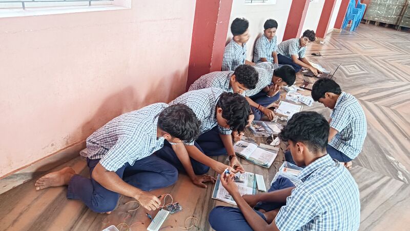 പ്രമാണം:11007 ROBO 041.jpg