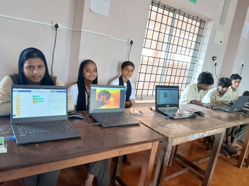 പ്രമാണം:11015 GHSS UPPALA LK MIKAVOTSAVAM.jpg