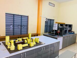 21083-Science-lab.jpg