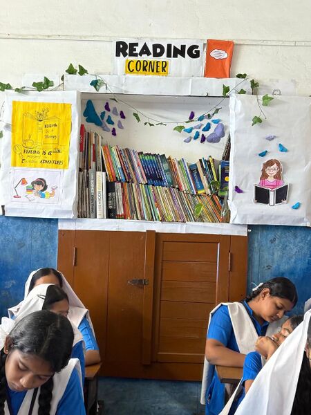 പ്രമാണം:24049 lfcghss books.jpg