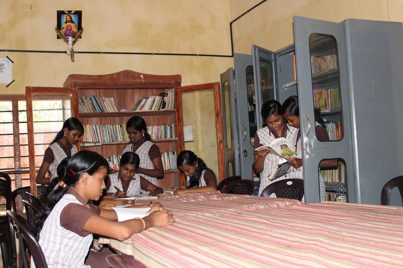 പ്രമാണം:32020 lib02.jpg