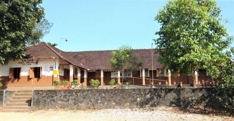 പ്രമാണം:38748 schoolpic.jpg