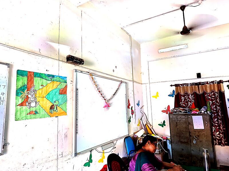 പ്രമാണം:43457 hitech class1.jpg