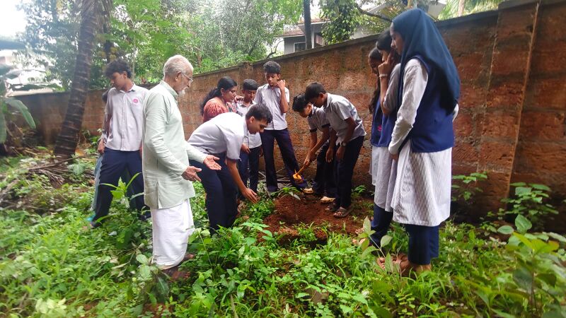 പ്രമാണം:4382eefb-aa26-4c02-aa33-e41d7c9b1541.jpg