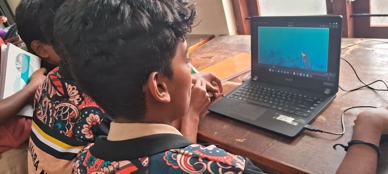 പ്രമാണം:44046 lk24ani2.jpg