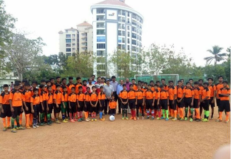 പ്രമാണം:Safootball.jpg