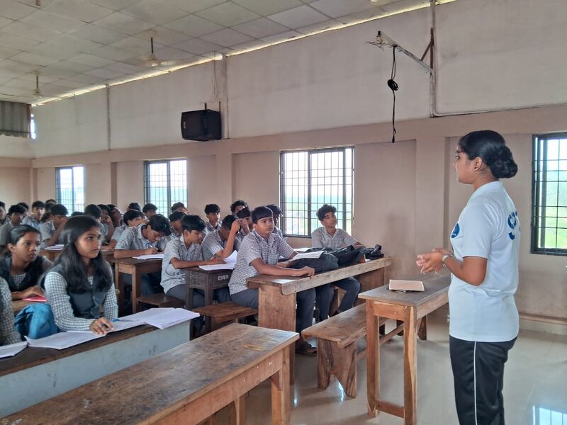 പ്രമാണം:11053 green campus clean campus.jpg