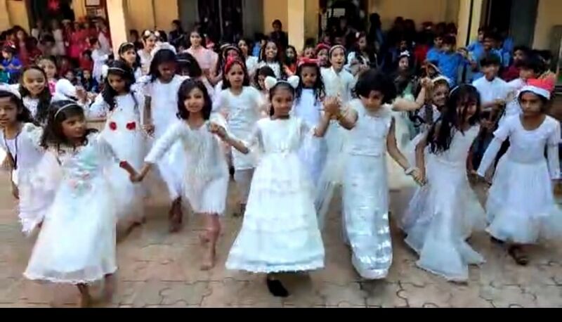 പ്രമാണം:11453 christmas22 4.jpeg