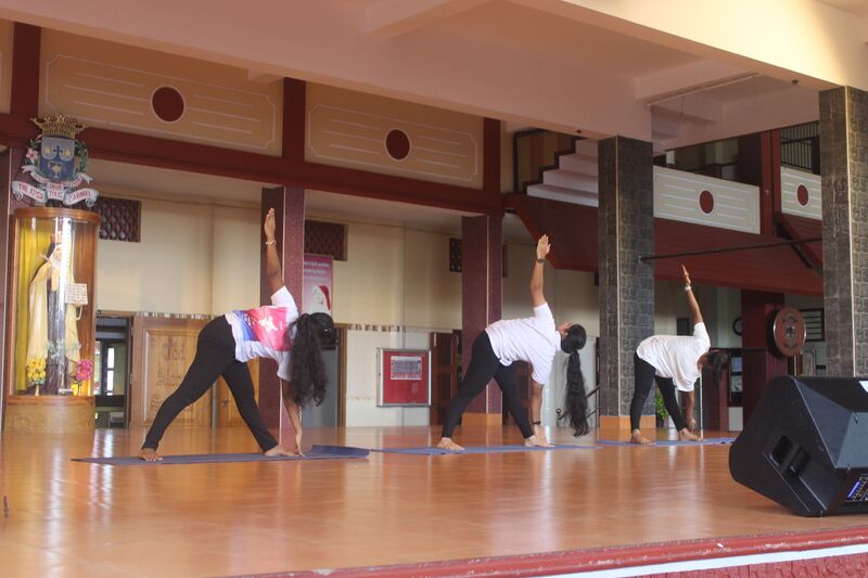 പ്രമാണം:13006 yoga2.JPG