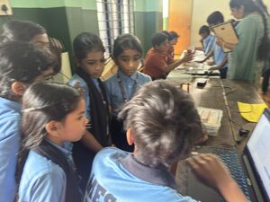 19112 lk robo expo amlps thozhuvanur9.jpg