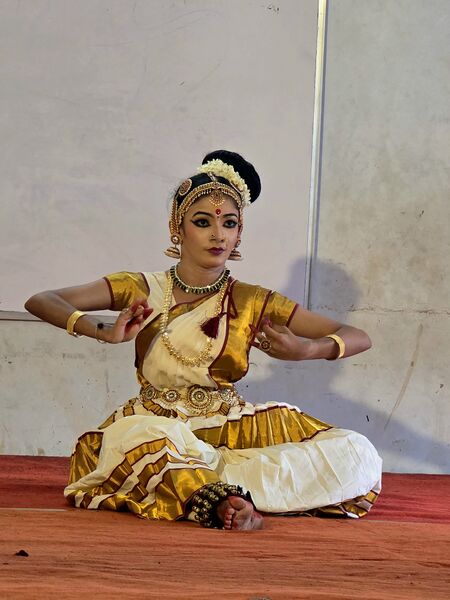 പ്രമാണം:35059 kalolsav 3.jpg