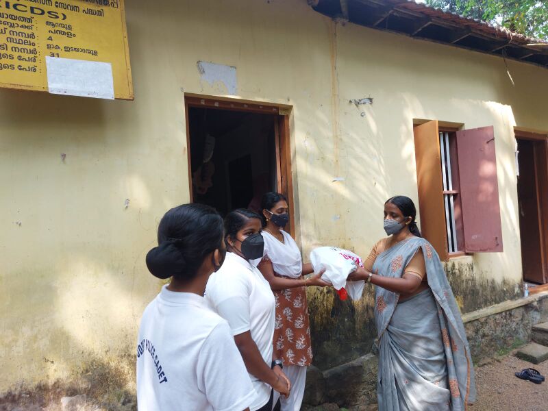 പ്രമാണം:37001 spcബിസ്ക്കറ്റ് കളർ പെൻസിൽദാനം.jpeg