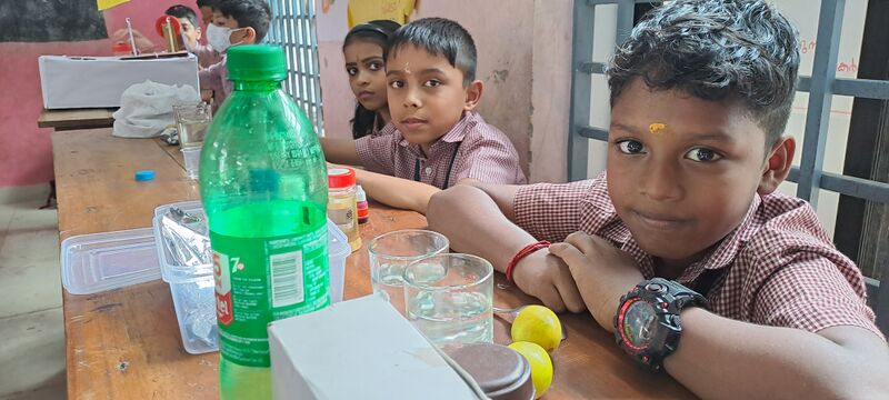 പ്രമാണം:44055 LP science day.jpg