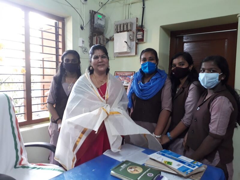 പ്രമാണം:44055 ss vanitha.jpeg