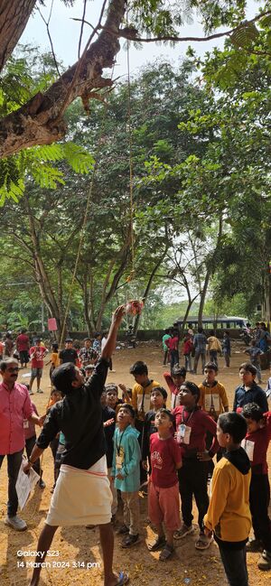 44552-ഉറിയടി 1.jpg