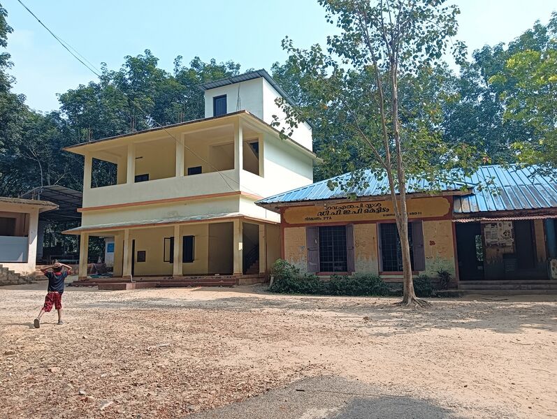 പ്രമാണം:48450 hitech4(1).jpg