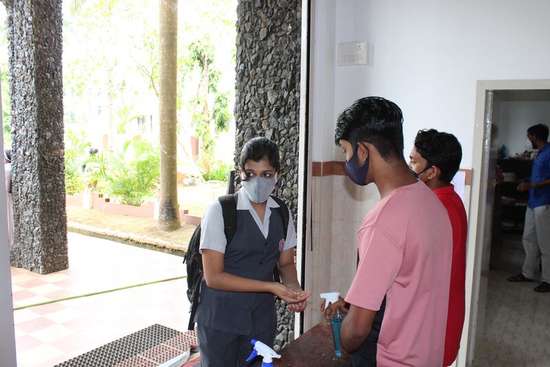 പ്രമാണം:BS21 EKM 26067 2.jpg