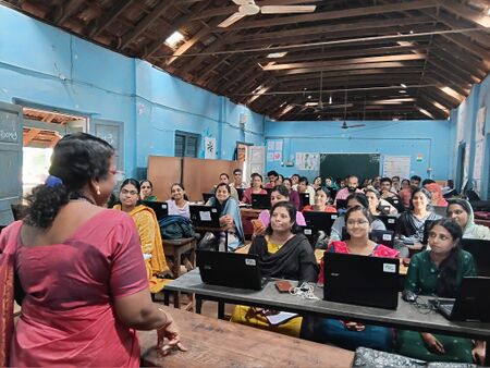 ‌നടുവിൽ