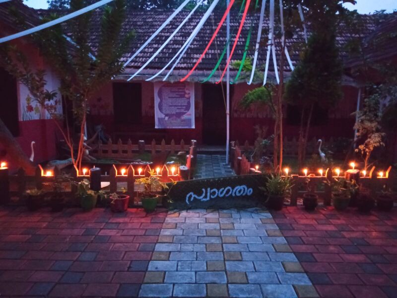 പ്രമാണം:Pravashenolsavam.jpeg