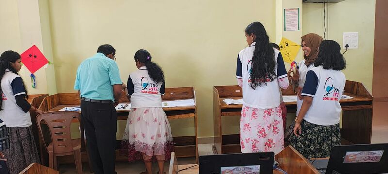 പ്രമാണം:ROBOTIC FEST06.jpg