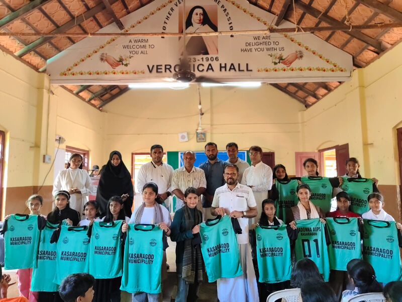 പ്രമാണം:11473 MDNA KGD JERSEY 20241.jpeg