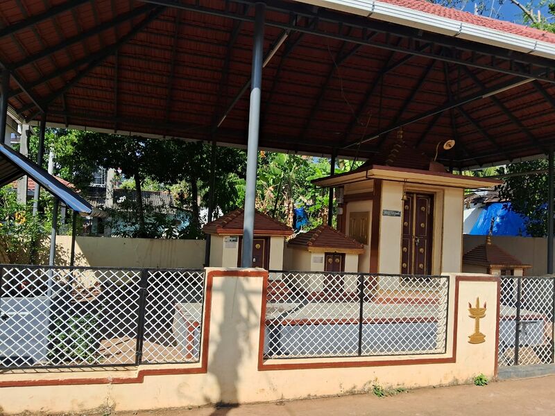 പ്രമാണം:21258-guruvayoorappan temple.jpg