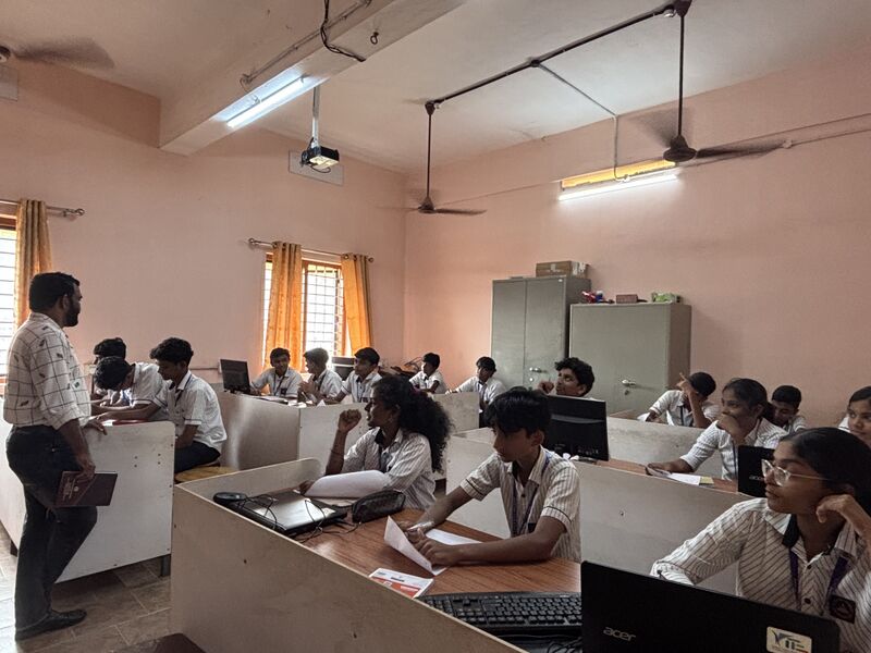 പ്രമാണം:23066-software freedom-quiz.jpg