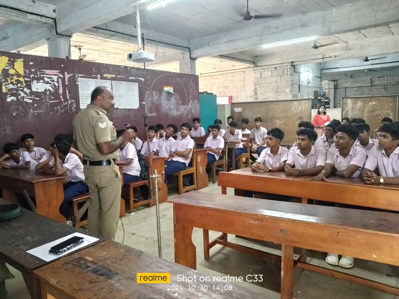 പ്രമാണം:32501 Awarenesss class 2.jpg