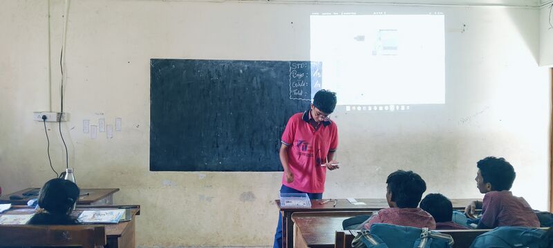 പ്രമാണം:42085 rob training 6.jpeg