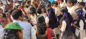 44354 Teachers visit .jpg