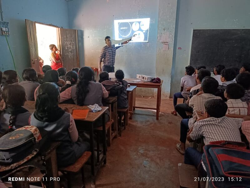 പ്രമാണം:12067 Hightech.....jpg