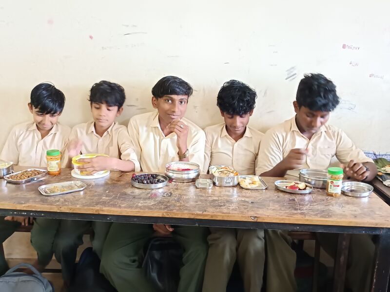 പ്രമാണം:16041 Balanced diet6 2025 Aug.jpg