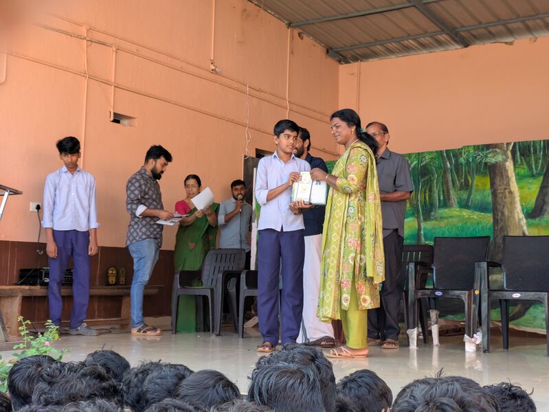 പ്രമാണം:16064 Districtsciencefair 2025 2.jpg