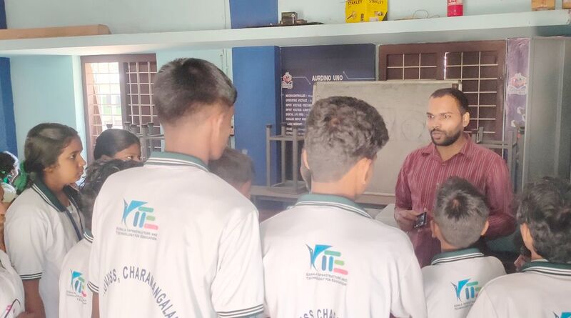 പ്രമാണം:34013visit Tinkerlab25aa.jpg