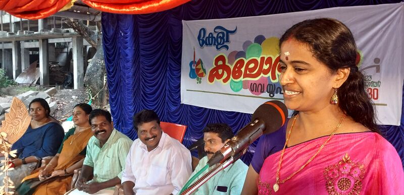 പ്രമാണം:44244 kalolsavam.jpg