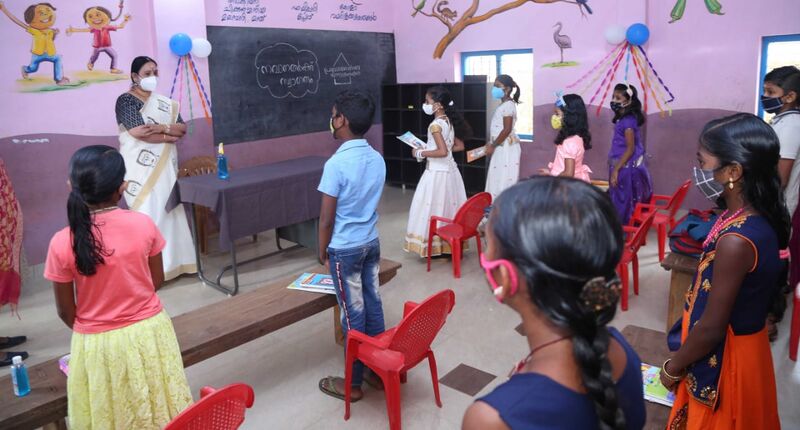 പ്രമാണം:BS21 WYD 15427 4.jpg