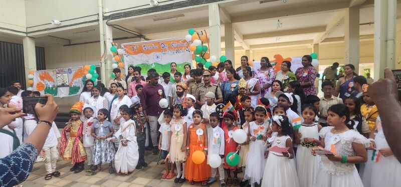 പ്രമാണം:India2 43073.jpg