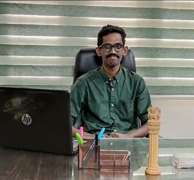 പ്രമാണം:Vaishak 35052.jpeg