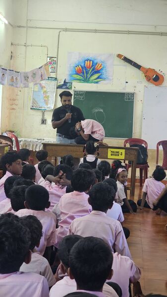 പ്രമാണം:12238 2SD HC 2.jpg