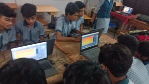 21135 hitech computer lab.jpeg