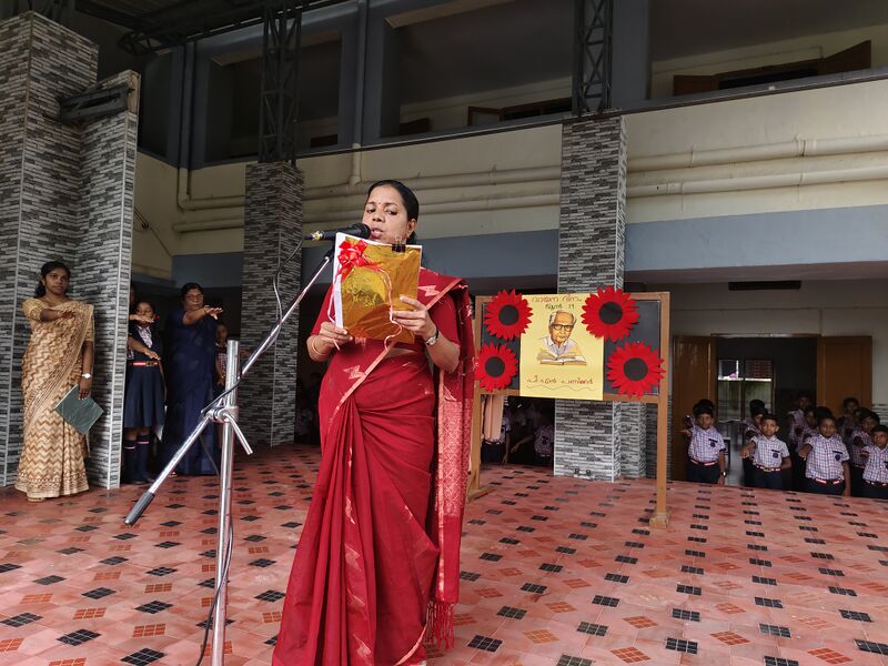 പ്രമാണം:26342 vidhya1.jpg