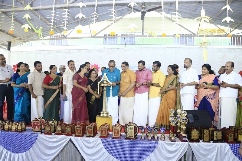 പ്രമാണം:34013 june26a.jpg