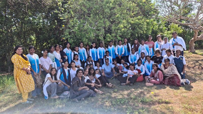 പ്രമാണം:43085 trip4.jpeg