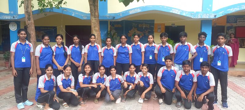 പ്രമാണം:44047 littlekites.jpg