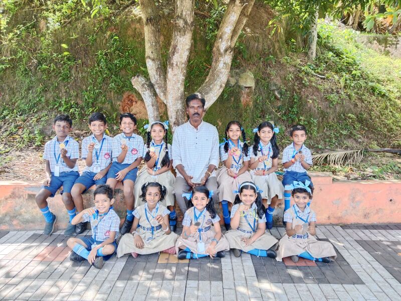 പ്രമാണം:44051-HEALYH CLUB-LP.jpeg