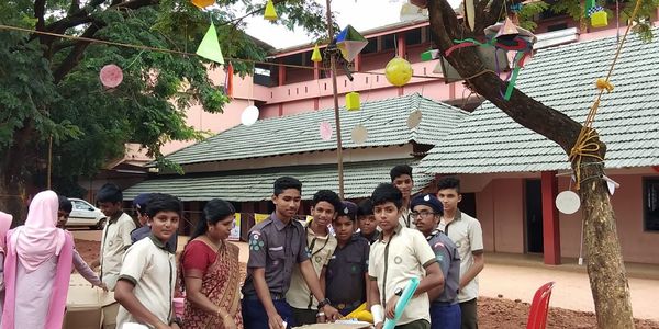 In PKMM Edarikode school ,students and Manjusha teacher are working for the Ganitha maram programme