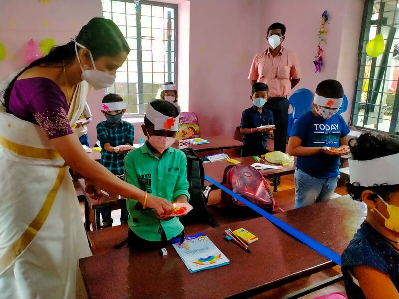 പ്രമാണം:Mevada pravesanolsavamG-20211106-WA0004 03.jpg