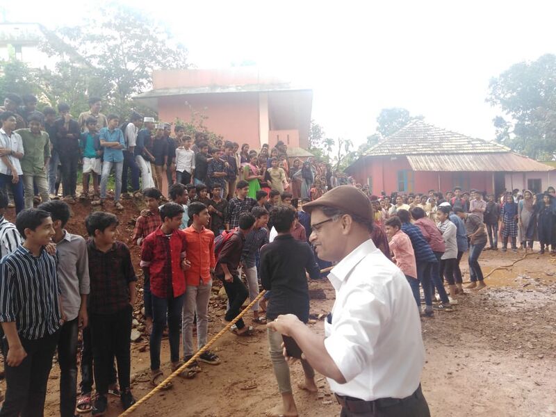 പ്രമാണം:15016 on 18.jpg