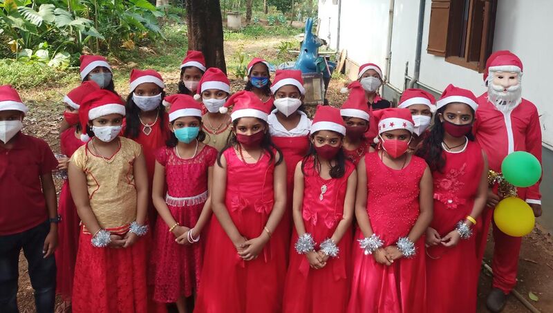 പ്രമാണം:22229-XMAS1.jpg